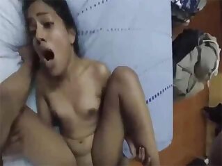 Virgin painful petite pussy fucking | college desi young girl indian